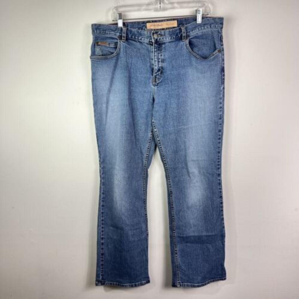 Eddie Bauer Womens Size 14 Natural Bootcut Medium Wash Authentic Denim Jeans
